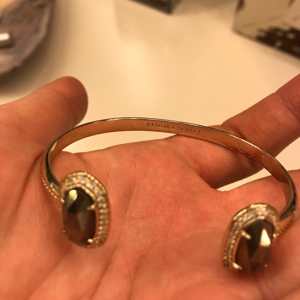 Kendra Scott bracelet